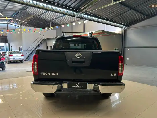 NISSAN-FRONTIER-2012