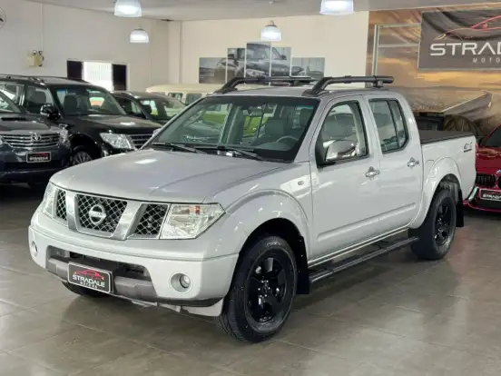 NISSAN-FRONTIER-2011
