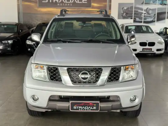 NISSAN-FRONTIER-2011