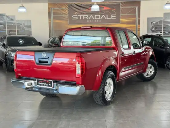 NISSAN-FRONTIER-2011