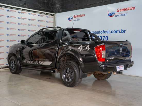 NISSAN-FRONTIER-2021