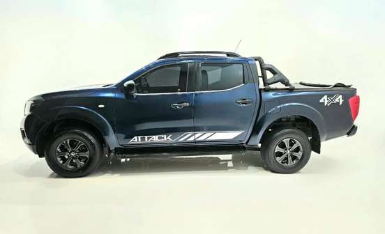 NISSAN-FRONTIER-2021