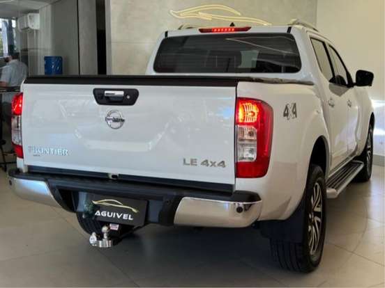 NISSAN-FRONTIER-2021