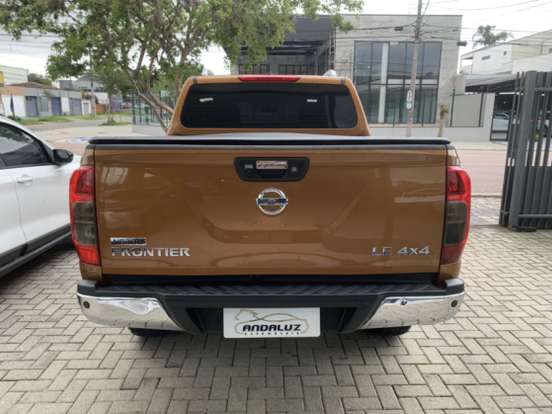 NISSAN-FRONTIER-2.3 16V TURBO DIESEL LE CD 4X4 AUTOMÁTICO NISSAN-FRONTIER-2016