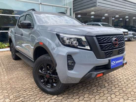 NISSAN-FRONTIER-2025