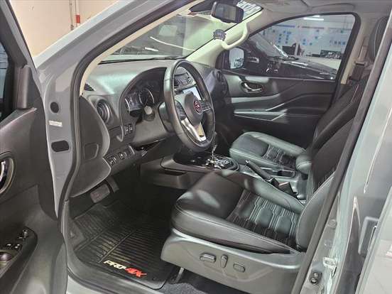 NISSAN-FRONTIER-2025