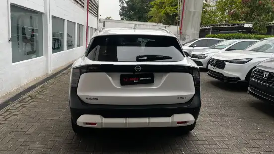 NISSAN-KICKS-2025