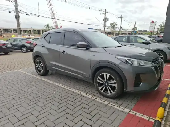 NISSAN-KICKS-2023