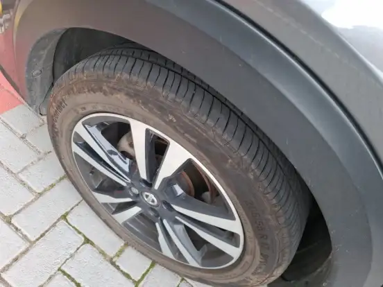 NISSAN-KICKS-2023