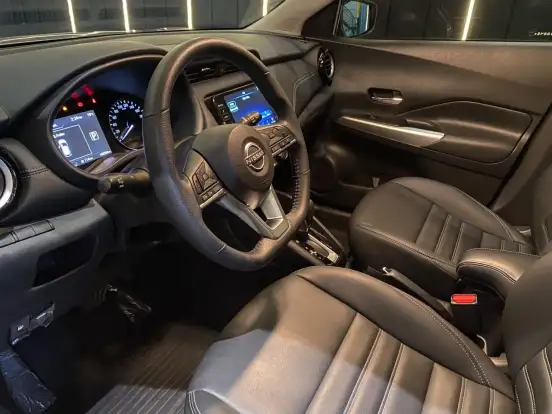 NISSAN-KICKS-2023