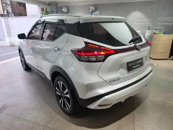 NISSAN-KICKS-2021