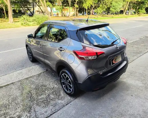 NISSAN-KICKS-2018