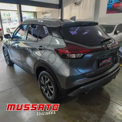 NISSAN-KICKS-2022