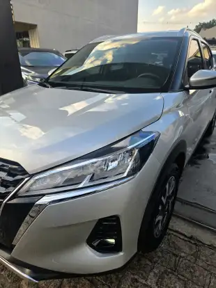 NISSAN-KICKS-2023