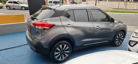 NISSAN-KICKS-2019