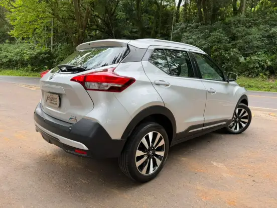 NISSAN-KICKS-1.6 16V FLEXSTART SV 4P XTRONIC NISSAN-KICKS-2017