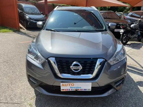 NISSAN-KICKS-2020