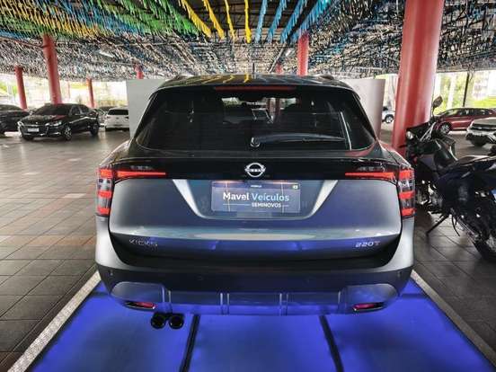 NISSAN-KICKS-2025