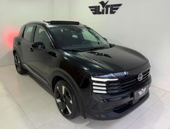 NISSAN-KICKS-2025