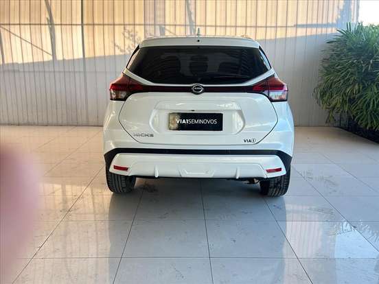 NISSAN-KICKS-2024