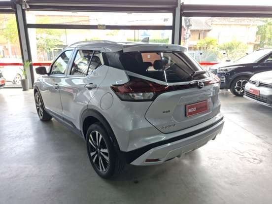 NISSAN-KICKS-2022