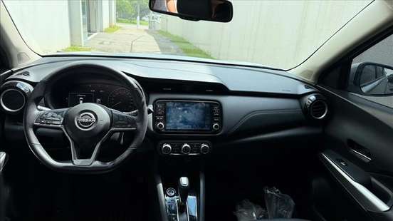NISSAN-KICKS-2023