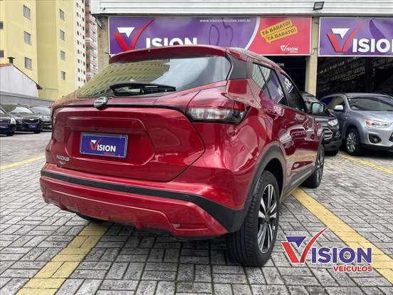 NISSAN-KICKS-2023