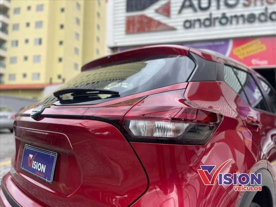 NISSAN-KICKS-2023