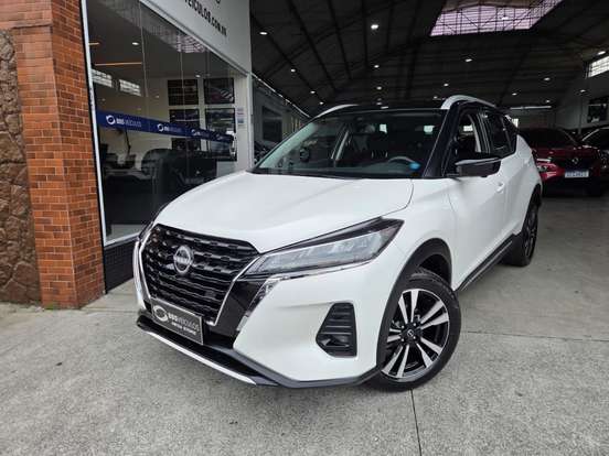 NISSAN-KICKS-2023