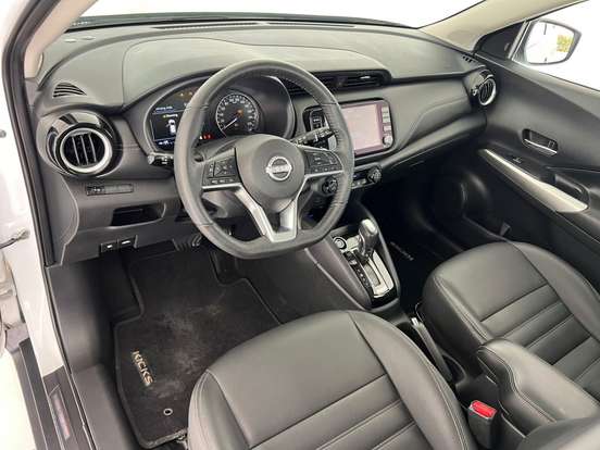 NISSAN-KICKS-2024