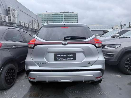 NISSAN-KICKS-2024