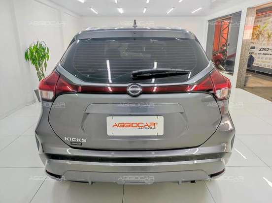 NISSAN-KICKS-2024
