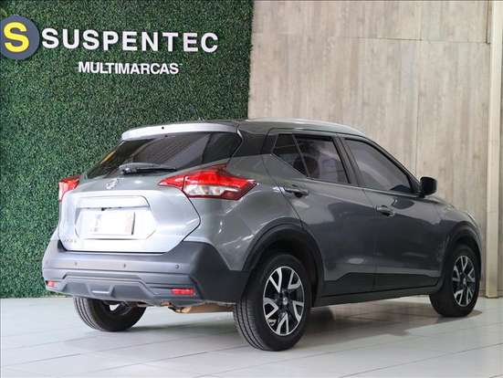 NISSAN-KICKS-2020
