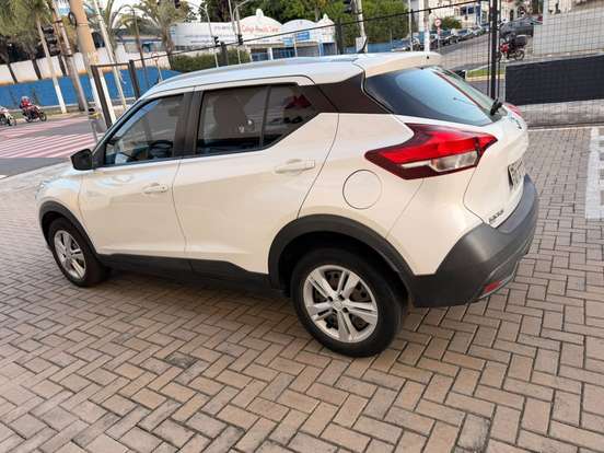 NISSAN-KICKS-2019