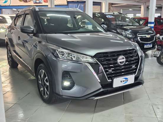 NISSAN-KICKS-2023