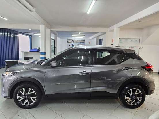 NISSAN-KICKS-2023