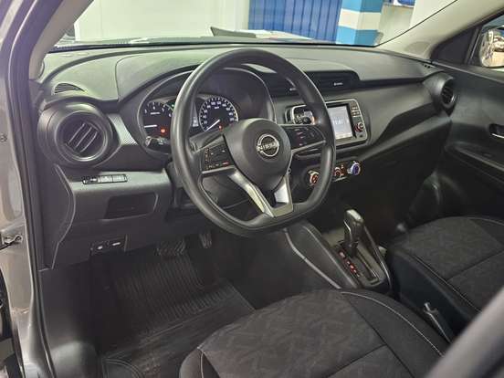 NISSAN-KICKS-2023