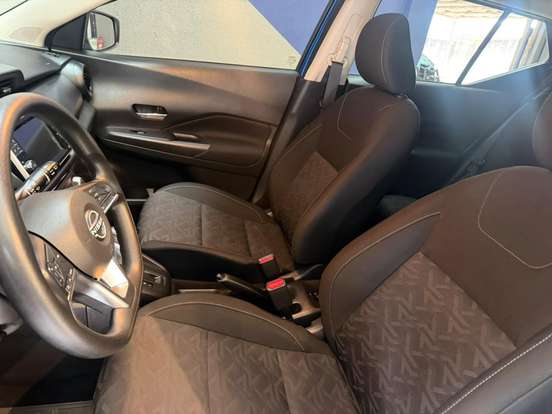 NISSAN-KICKS-2023