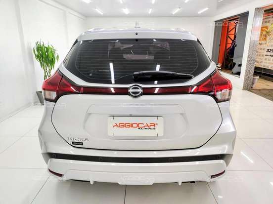NISSAN-KICKS-2022