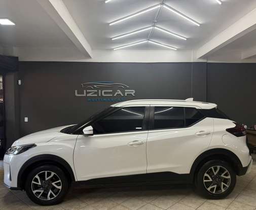 NISSAN-KICKS-2023