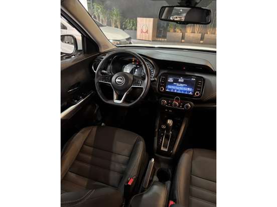 NISSAN-KICKS PLAY-2025