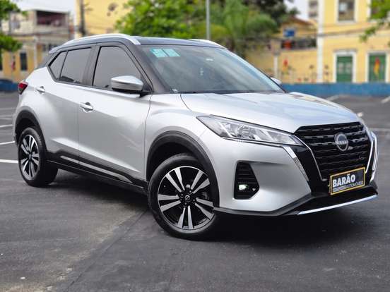 NISSAN-KICKS PLAY-2025