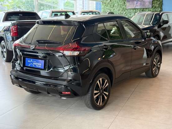 NISSAN-KICKS PLAY-2025
