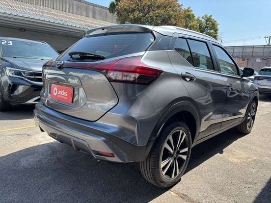 NISSAN-KICKS PLAY-2025