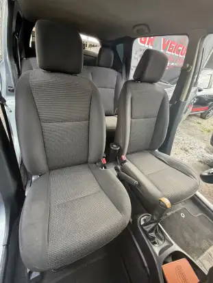 NISSAN-LIVINA-2012