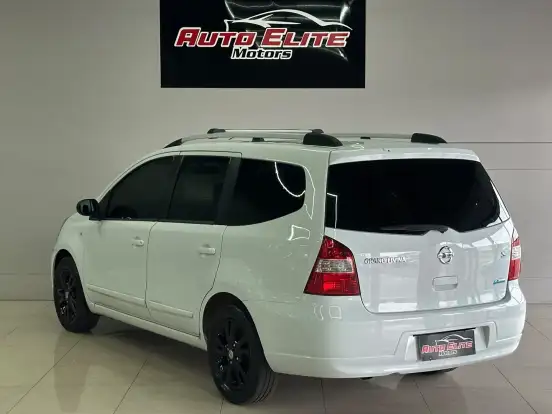 NISSAN-LIVINA-2012