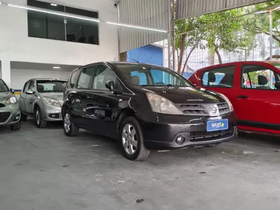NISSAN-LIVINA-1.8 S 16V FLEX 4P AUTOMÁTICO NISSAN-LIVINA-2010