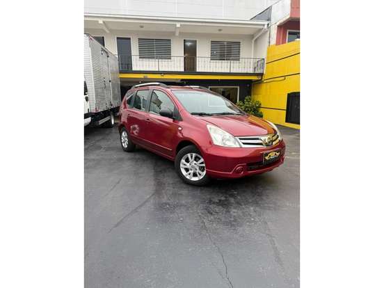 NISSAN-LIVINA-2012