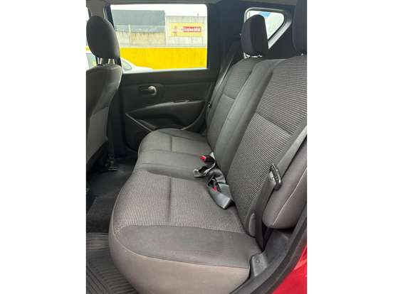 NISSAN-LIVINA-2012