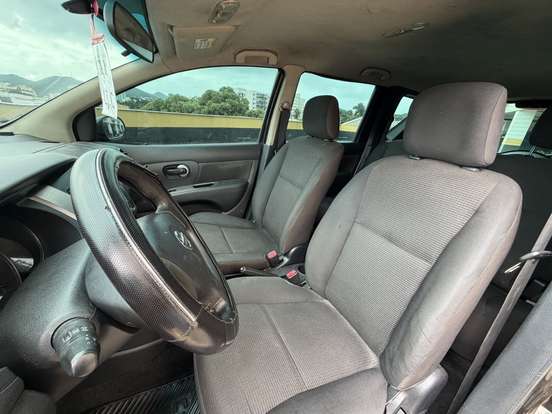 NISSAN-LIVINA-2013